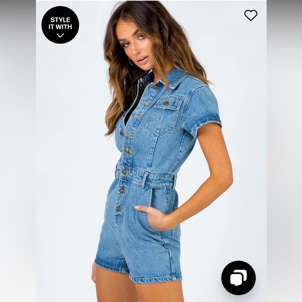 NWT U KNOW WHAT'S UP ROMPER Lioness button up Denim Romper. Size Small